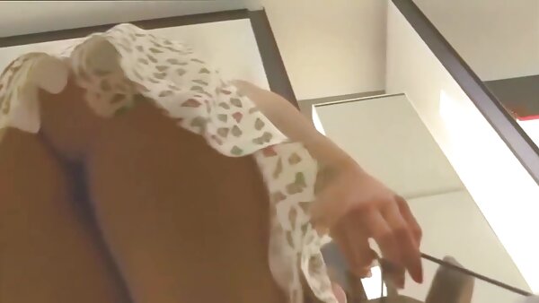Страшната русокоса Алија Лав напорно ужива во сексот со нејзините откачени колачиња